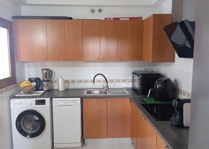 Loreto House Коральео