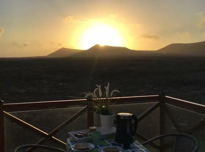 Loreto House * Коральео